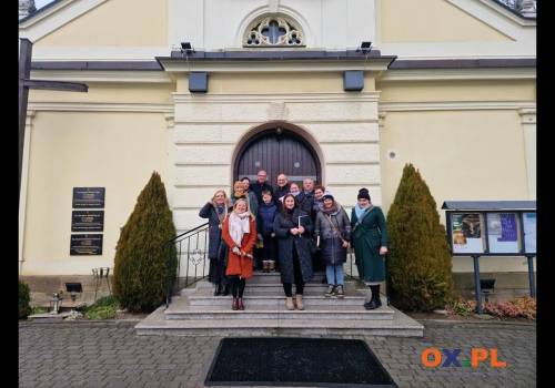 Koncert Scholi „Coram Deo" prowadzoną przez p. Katarzynę Kozinę.  foto MJ/OX.PL